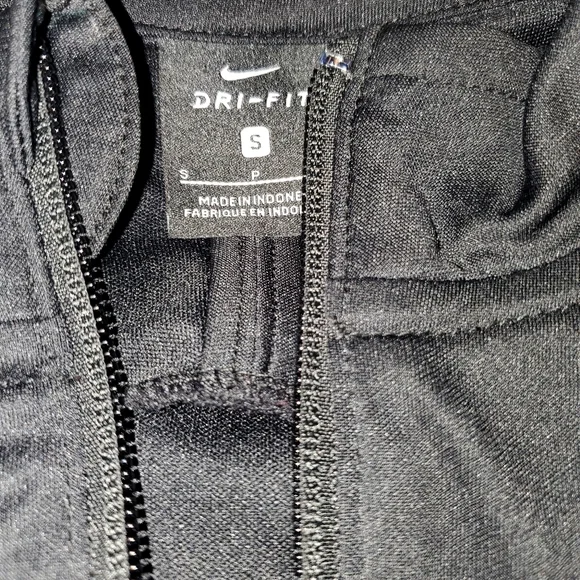 🔥Nike track jacket🔥 - Picture 2 of 6